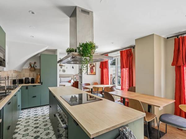 Colocation / Maison 18 pièces de 280 m², Montreuil, Rue des Caillots / Photo 4