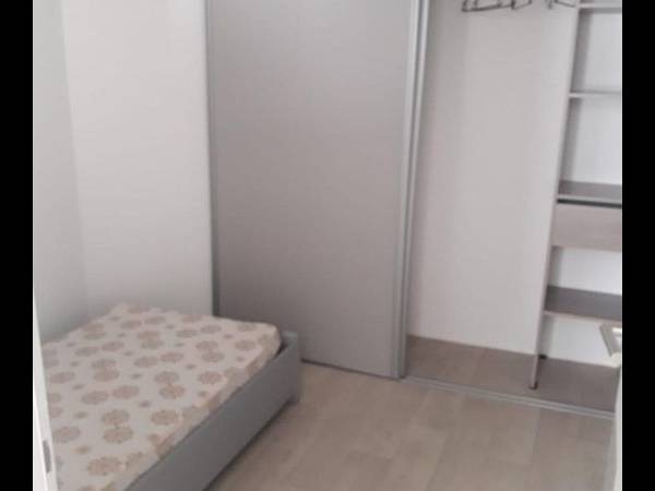 Location / Appartement 1 pièce, Périgueux / Photo 2