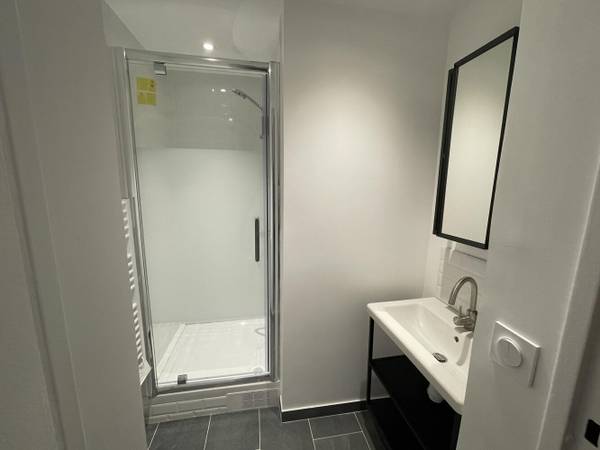 Colocation / Appartement 5 pièces de 85 m², Orléans, Rue Clément V / Photo 2