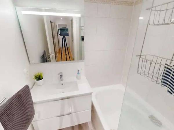 Colocation / Appartement 7 pièces de 103 m², Levallois-Perret, Avenue Georges Pompidou / Photo 9