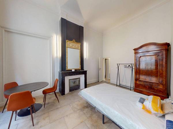 Colocation / Appartement 4 pièces de 84 m², Montpellier, Rue de la Carbonnerie / Photo 2