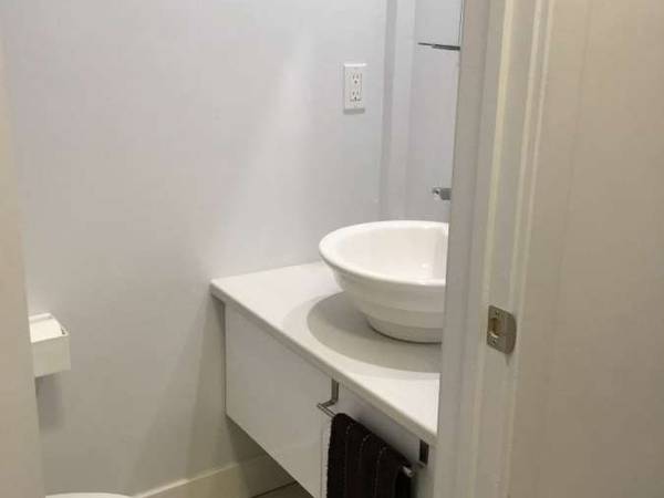 Colocation / Appartement 7 pièces de 115 m², Montréal, Rue la Fontaine / Photo 14
