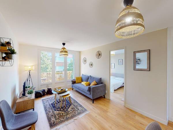 Colocation / Appartement 4 pièces de 68 m², Grenoble, Rue du Docteur Hermite / Photo 2