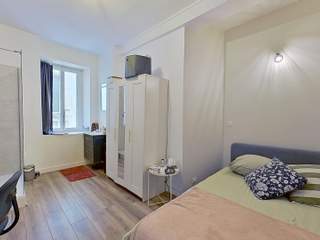 Flatsharing / 8-bedroom flat · 161 m², Valence, Rue Saunière