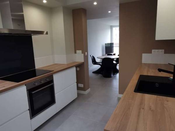 Colocation / Appartement 4 pièces de 72 m², Lille, Rue de la Madeleine / Photo 2