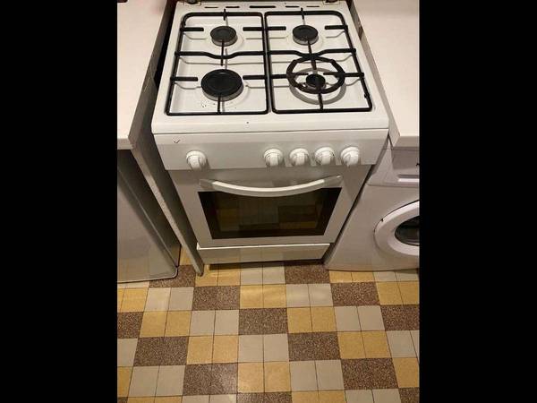 Colocation / Appartement 3 pièces de 52 m², Saint-Ouen-sur-Seine, Rue des Poissonniers / Photo 2