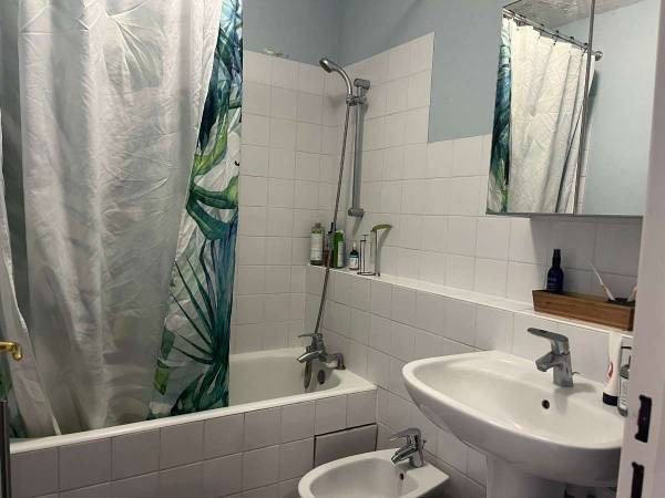 Sous-location / Immeuble 2 pièces de 55 m², Paris, Avenue d'Italie / Photo 6