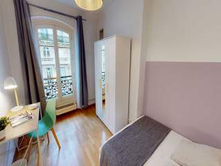 Colocation / 8 rooms apartment · 160 m², Paris, Rue de Passy