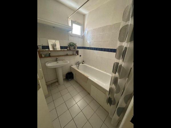 Sous-location / Appartement 8 pièces de 80 m², Lyon, Rue Bouteille / Photo 6