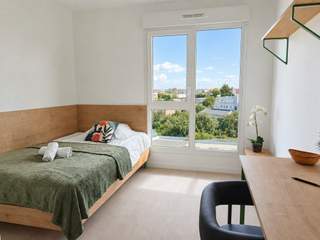 Location / 1 room residence · 24 m², Reims, 3 Rue Pierre Maître