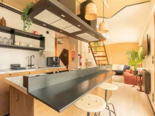 Coliving space / 10-bedroom house · 280 m², Paris, Rue Georges Lardennois