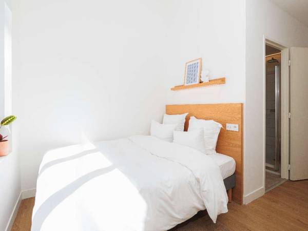 Colocation / Appartement 10 pièces de 145 m², Marseille, Rue Haxo / Photo 2