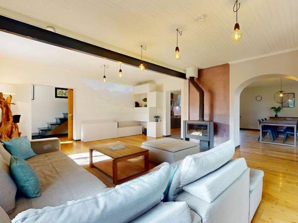 Colocation / Maison 6 pièces de 208 m², Ambilly, Rue du Jura / Photo 2