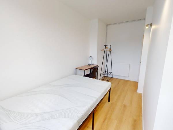 Flatsharing / 5-bedroom flat · 81 m², Pessac, Rue du Rossignol / Photo 2