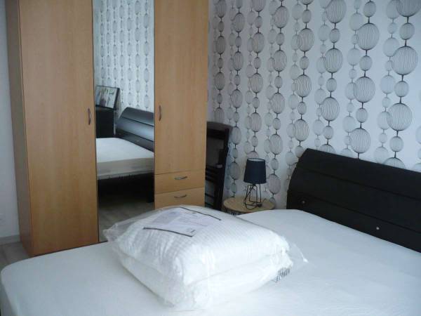 Location / Maison 3 pièces de 14 m², Lisieux / Photo 2