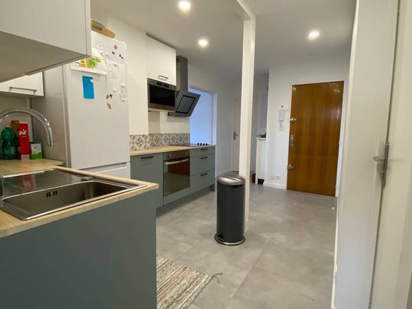 Room share / 5 rooms apartment · 90 m², Valence, Avenue Georges Clemenceau / Photo 2