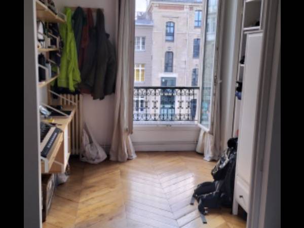 Colocation / Appartement 5 pièces de 95 m², Paris, Rue Philippe de Girard / Photo 2
