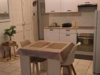 Sublet / Appartement 3 pièces de 50 m², Marseille, Rue de Ruffi