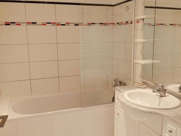 Colocation / Appartement 6 pièces de 105 m², Orléans, Place du Bois / Photo 5