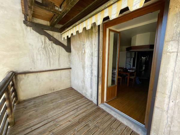 Colocation / Appartement 8 pièces de 187 m², Lons-le-Saunier, Rue Lecourbe / Photo 2
