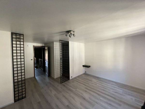 Colocation / Appartement 8 pièces de 187 m², Lons-le-Saunier, Rue Lecourbe / Photo 9