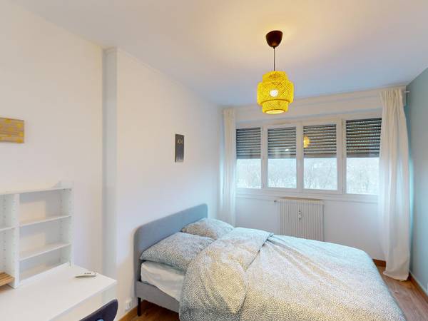 Colocation / Appartement 4 pièces de 77 m², Melun, Boulevard Chamblain / Photo 2