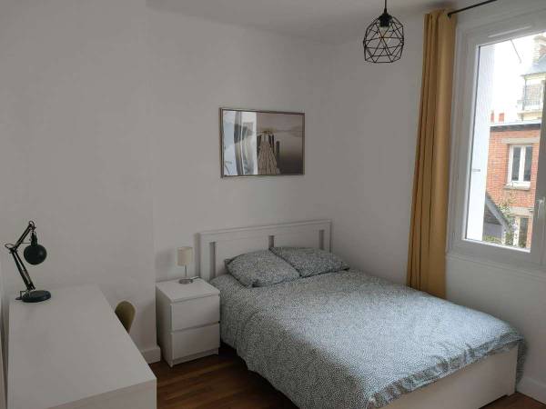 Colocation / Appartement 5 pièces de 97 m², Rennes, Rue de Châteaudun / Photo 11