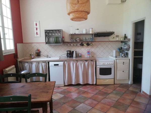 Colocation / Appartement 4 pièces de 70 m², Avignon, Rue Et Place du Portail Matheron / Photo 2