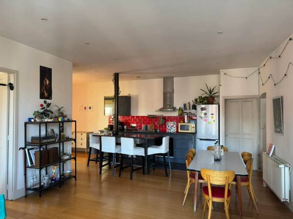 Sous-location / Appartement 4 pièces de 95 m², Grenoble, Place des Tilleuls / Photo 2