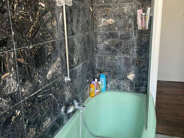 Colocation / Immeuble 1 pièce de 12 m², Levallois-Perret, Rue Greffülhe / Photo 8