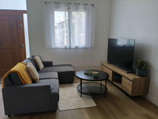 Colocation / 8 rooms house · 200 m², Reims, Rue de Bezannes