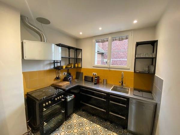 Colocation / Appartement 5 pièces de 90 m², Compiègne, Rue Saint-Antoine / Photo 2