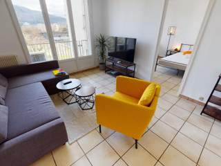 Colocation / Appartement 5 pièces de 85 m², Grenoble, Avenue de la Mogne