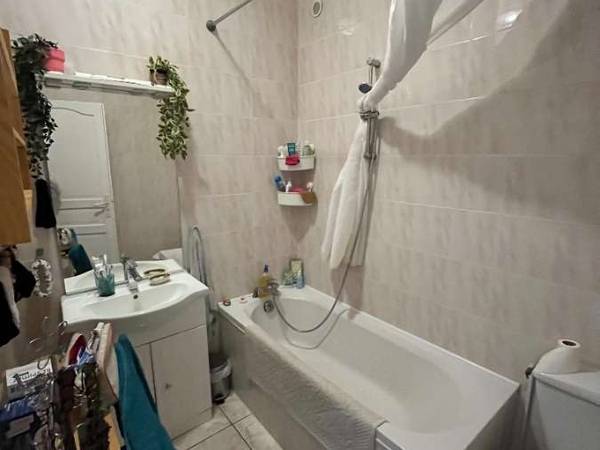 Colocation / Appartement 3 pièces de 72 m², Bordeaux, Rue Fernand Philippart / Photo 2