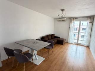 Location / 2 rooms apartment · 67 m², Aix-en-Provence, Rue Léon Blum