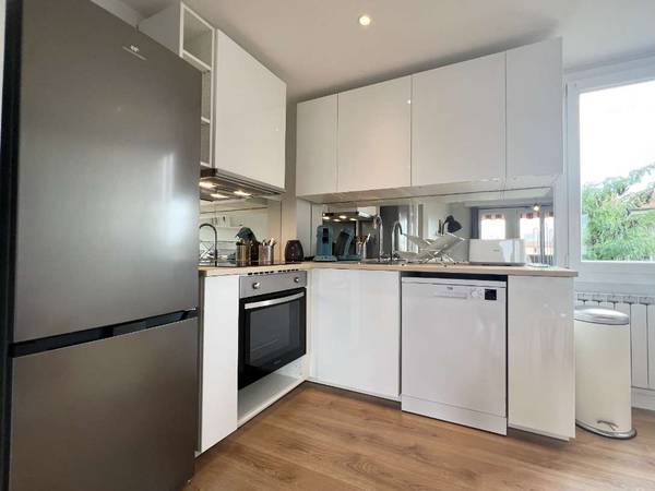 Colocation / Appartement 5 pièces de 77 m², Lyon, Avenue Général Frère / Photo 2