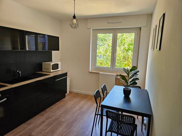 Colocation / Appartement 4 pièces de 65 m², Rennes, Square des Grisons / Photo 3