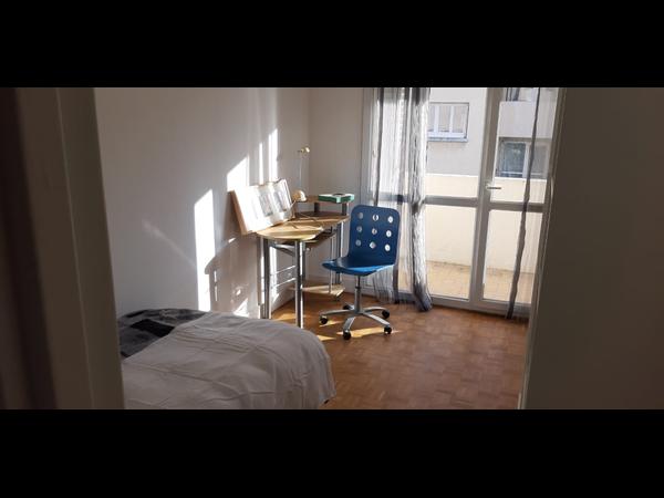 Colocation / Appartement 4 pièces de 78 m², Châtenay-Malabry, Avenue de la Division Leclerc / Photo 2