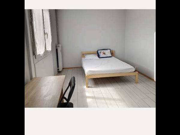 Location / Appartement 3 pièces de 70 m², Troyes, Rue des Chartreux / Photo 2