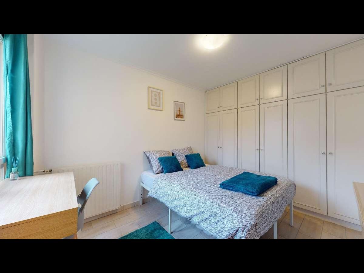 Appartement 5 pièces de 85 m² à Melun | Colocation | 520€/mois photo 3