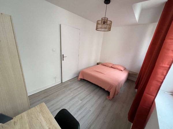 Colocation / Appartement 3 pièces de 56 m², Saint-Étienne, Rue Marengo / Photo 2