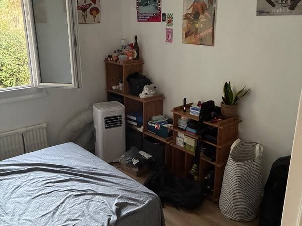 Colocation / Appartement 4 pièces de 70 m², Oullins-Pierre-Bénite, Rue Lionel Terray / Photo 2