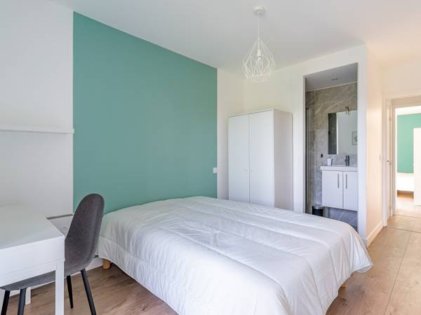 Colocation / Appartement 5 pièces de 75 m², Aix-en-Provence, Avenue Jean Paul Coste / Photo 9