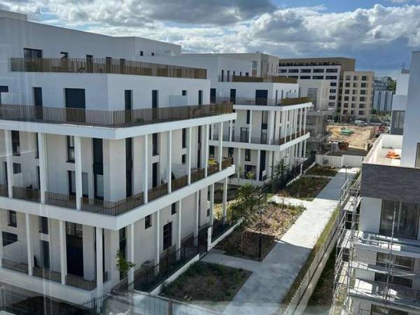 Colocation / Appartement 6 pièces de 89 m², Cergy, Allée des Inventions / Photo 2