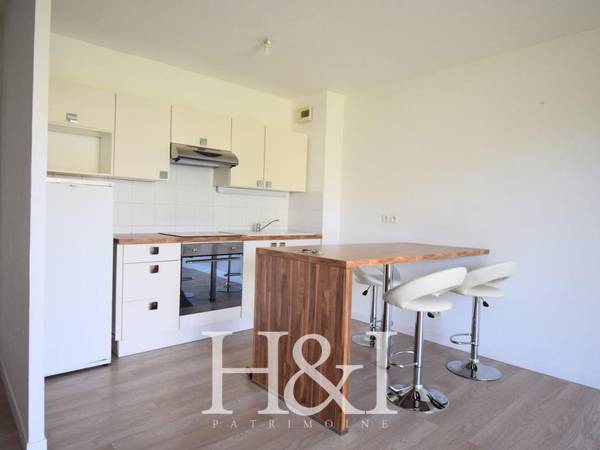 Location / Appartement 3 pièces de 56 m², Poitiers / Photo 2