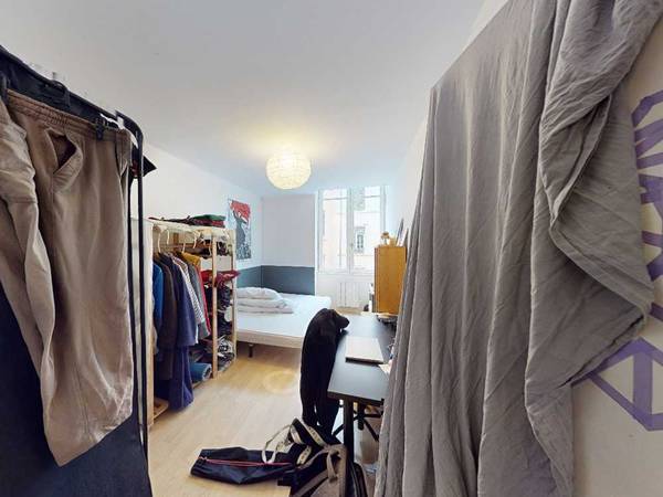 Colocation / Appartement 4 pièces de 70 m², Lyon, Place Voltaire / Photo 2