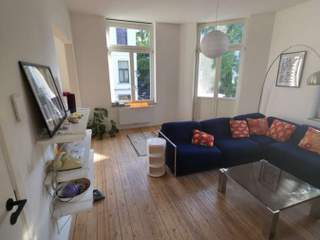 Gedeelde woning / 10 rooms building · 241 m², Bruxelles, Rue des Confédérés