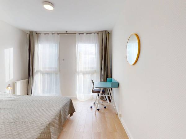 Colocation / Appartement 5 pièces de 76 m², Rennes, Allée de Malmoë / Photo 2