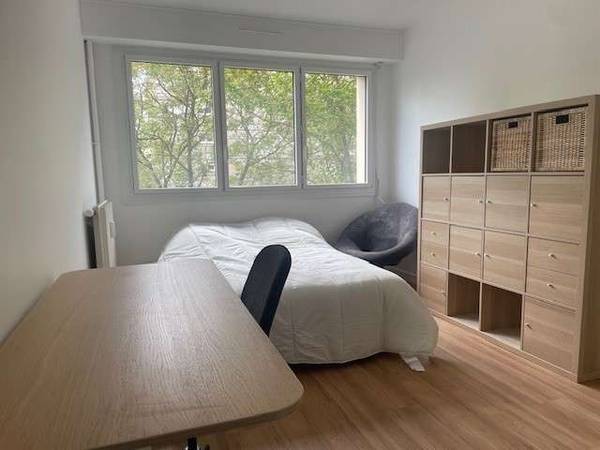 Colocation / Appartement 5 pièces de 81 m², Rennes, Boulevard d'Anjou / Photo 2