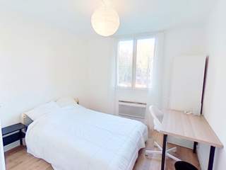 Flatsharing / 4-bedroom flat · 66 m², Marseille, Avenue Jules Cantini